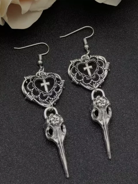 Серьги готические Сердце и крест с маской Чумного доктора