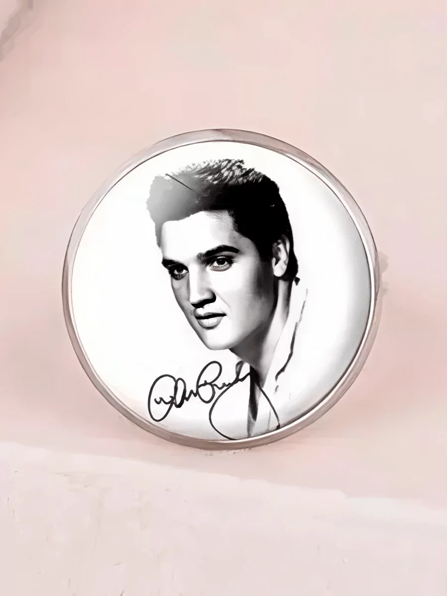 Значок - брошь Король рок-н-ролла Elvis Presley Элвис Пресли — изображение 2