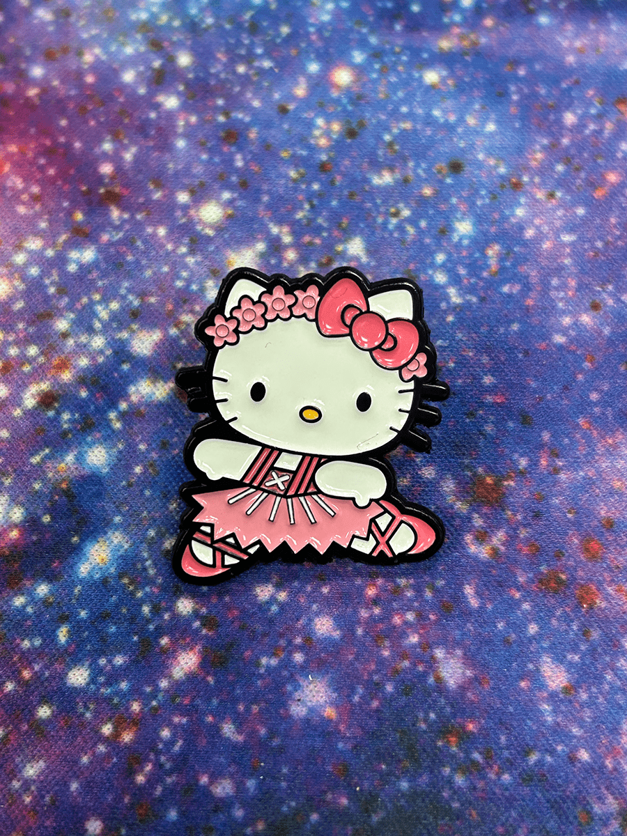 Значок Хеллоу Китти из аниме Hello Kitty — изображение 11