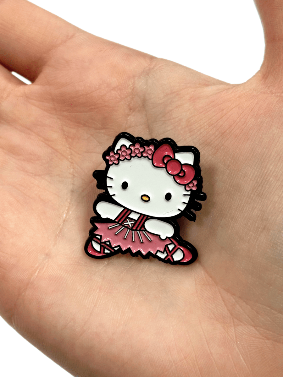 Значок Хеллоу Китти из аниме Hello Kitty — изображение 12