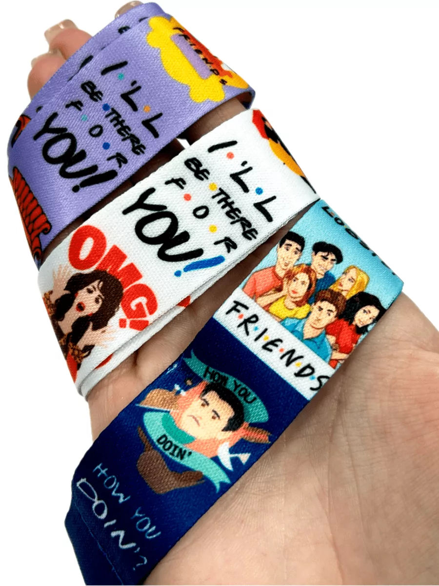 Шнурок - лента на шею для телефона и ключей из сериала Друзья Friends — изображение 14