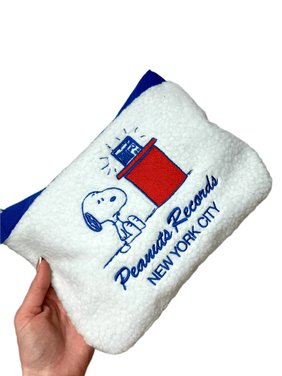 Косметичка плюшевая с ручкой из аниме Снупи Snoopy — изображение 8