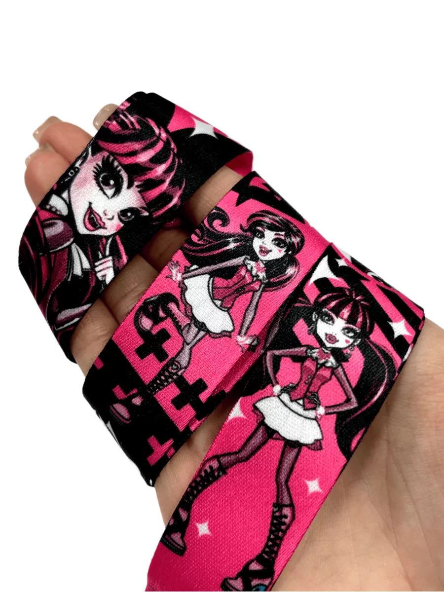 Шнурок - лента на шею для телефона и ключей Дракулаура из мультфильма Monster High Монстр Хай — изображение 4