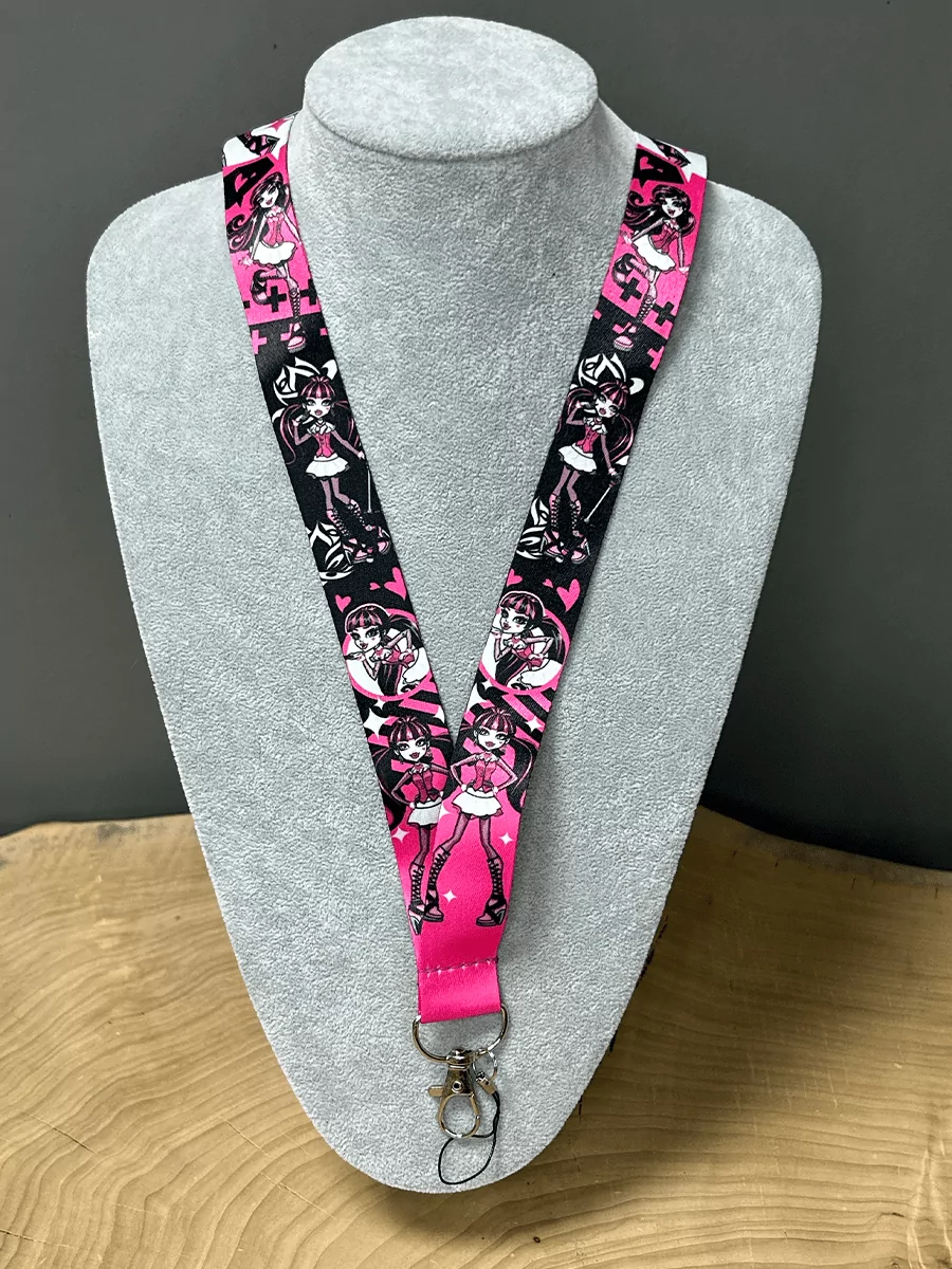 Шнурок - лента на шею для телефона и ключей Дракулаура из мультфильма Monster High Монстр Хай — изображение 3